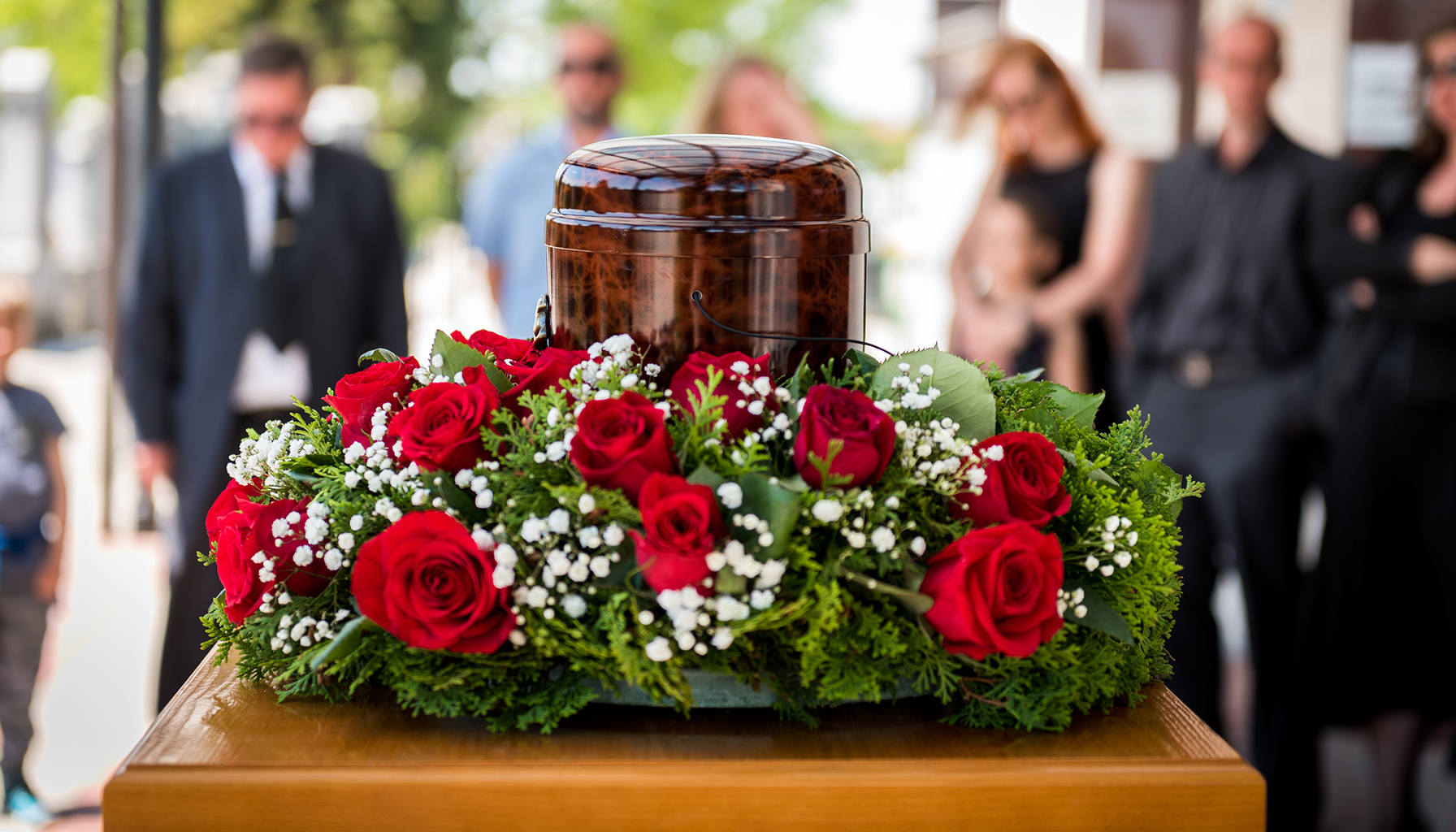 Onde guardar uma urna funerária no Brasil: leis, cultura e escolhas modernas